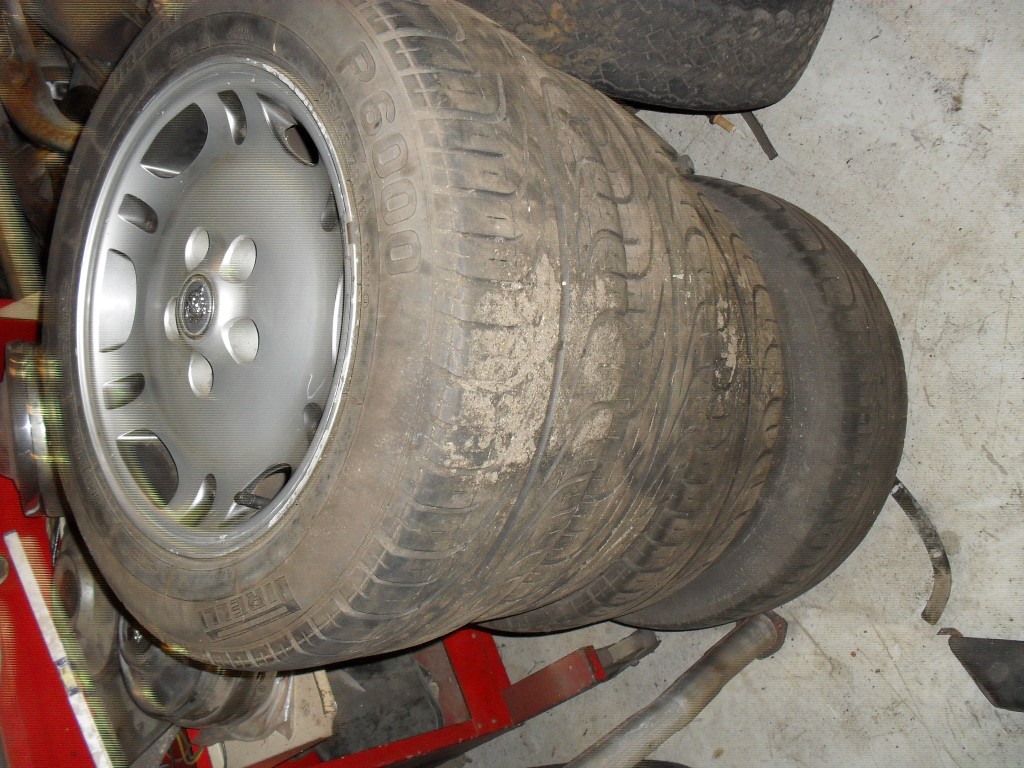 Used wheels and tires